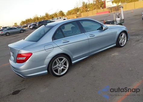 2013 Mercedes-Benz C 250 Sport from USA, damaged, VIN WDDGF4HB8DR261619